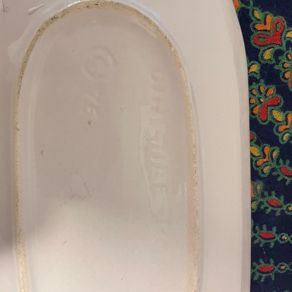 Vintage white Asparagus Plates set of 2. EUC!! - Picture 7 of 7